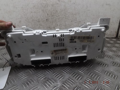 Jeep Patriot Speedometer Instrument Cluster 05107018ae Mk1 2.0 Diesel 2007-2012S - Picture 2 of 5