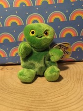 Palm Pals Plush Super Soft  Teddy **Kai Praying Mantis* 5 Inch High 