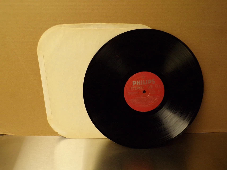 VINYL LP 12" SERGE LAMA - LE DISQUE D'OR *MADE IN FRANCE / NM RECORD - Image 3 of 3