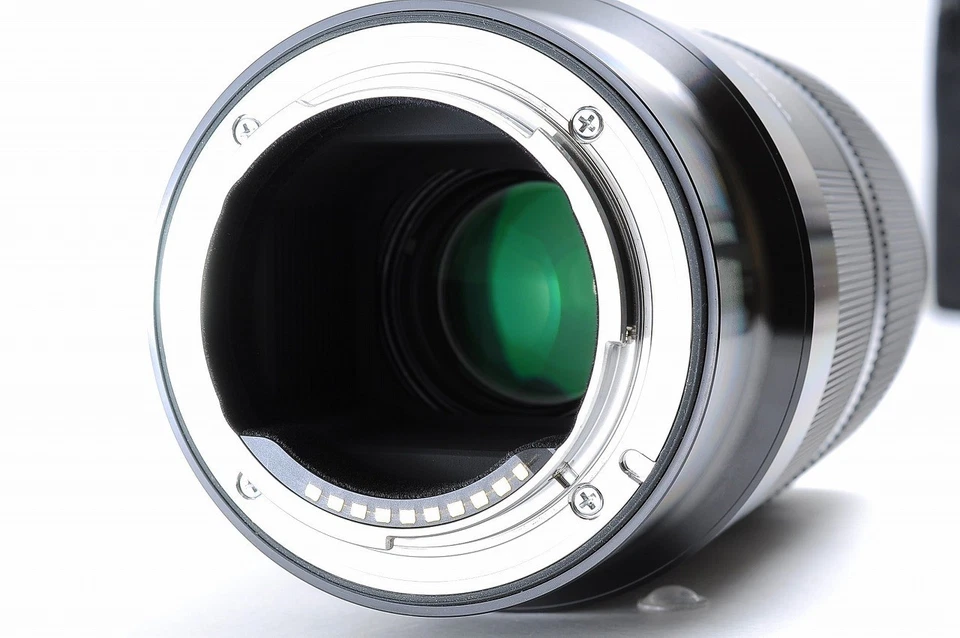 SIGMA 70mm F/2.8 DG MACRO Art Lens for SONY E mount Original Box -Near Mint- - Image 3 of 4