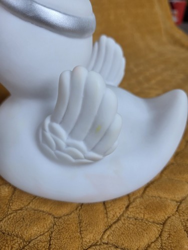 Large Collectable White Angel Rubber Bath Duck Good Used Condition - Picture 4 of 9