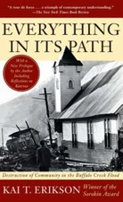 Everything in Its Path Paperback Kai T. Erikson