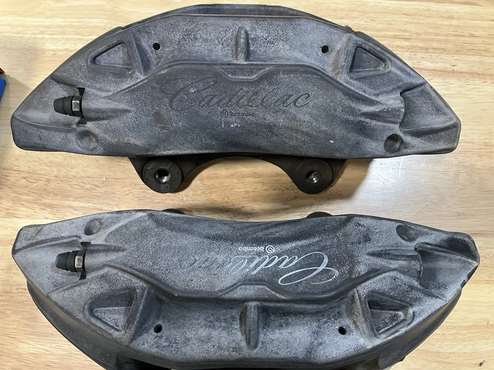Pinzas de freno delanteras 13-19 Cadillac XTS CTS ATS Brembo 4 pistones Foto 3 de 4