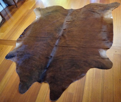 A Big Soft & Beautiful - A Rich Ochre Toned Genuine Cowhide Rug - Picture 6 of 6