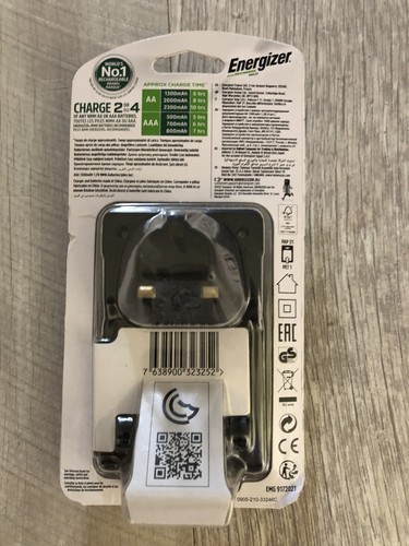 ENERGIZER ACCU Recharge MAXI Rechargeable Battery Charger +4 x AA BATTERIES NEW - Picture 2 of 2