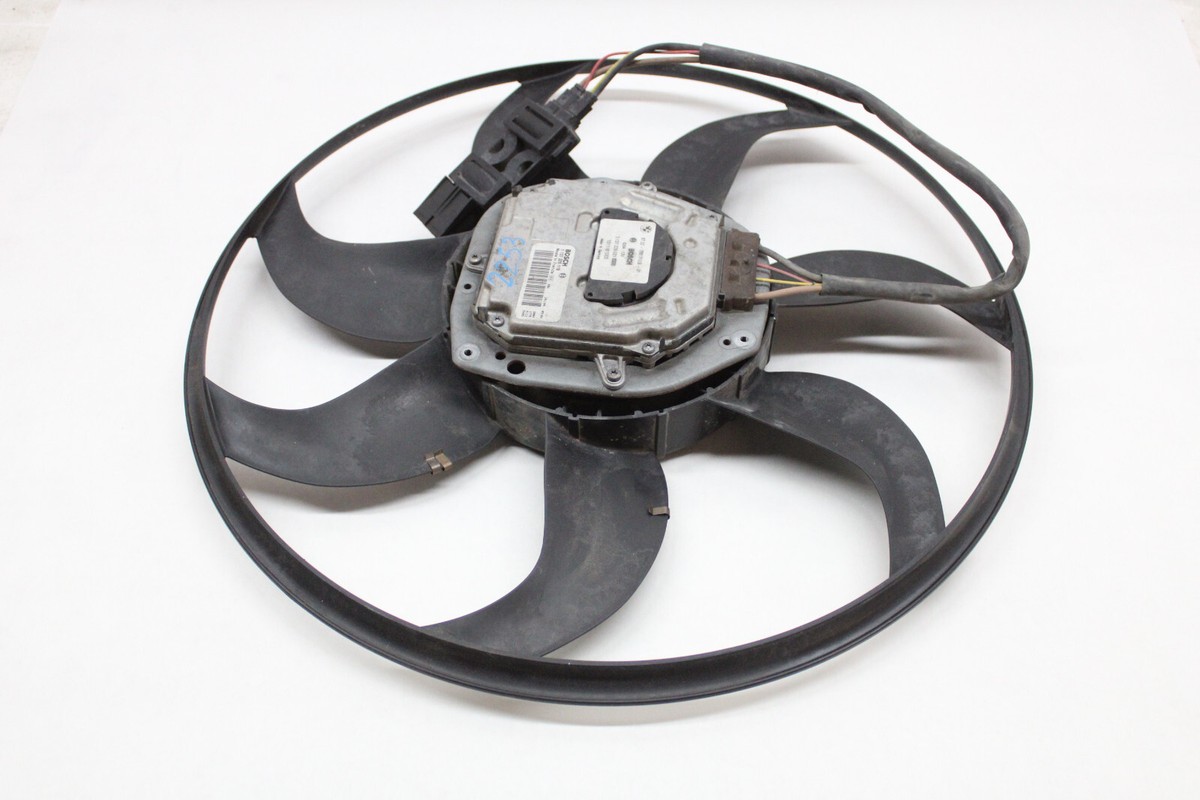 2011 BMW 328XI RADIATOR FAN MOTOR & BLADE 67.32-7561713.9-01 OEM 