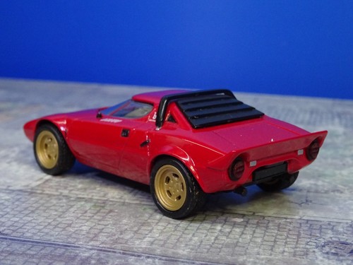 Del Prado 1:43 Triumph Subaru MB Alfa Audi BMW Renault VW Lamborghini VF 415-427 - Bild 66 von 79