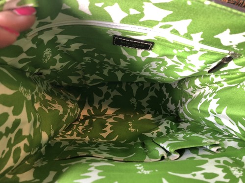 Borsa Kate Spade in pelle marrone tela ~ tasca interna con zip ~ fiore ~ NUOVA - Foto 8 di 12
