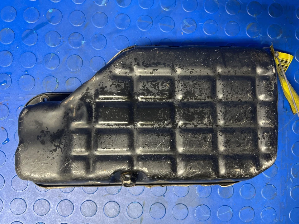 Cacerola de aceite inferior del motor Kia 3,3 L 3,8 L se adapta a Sorento K900 Borrego OEM 215103C600 Foto 3 de 4