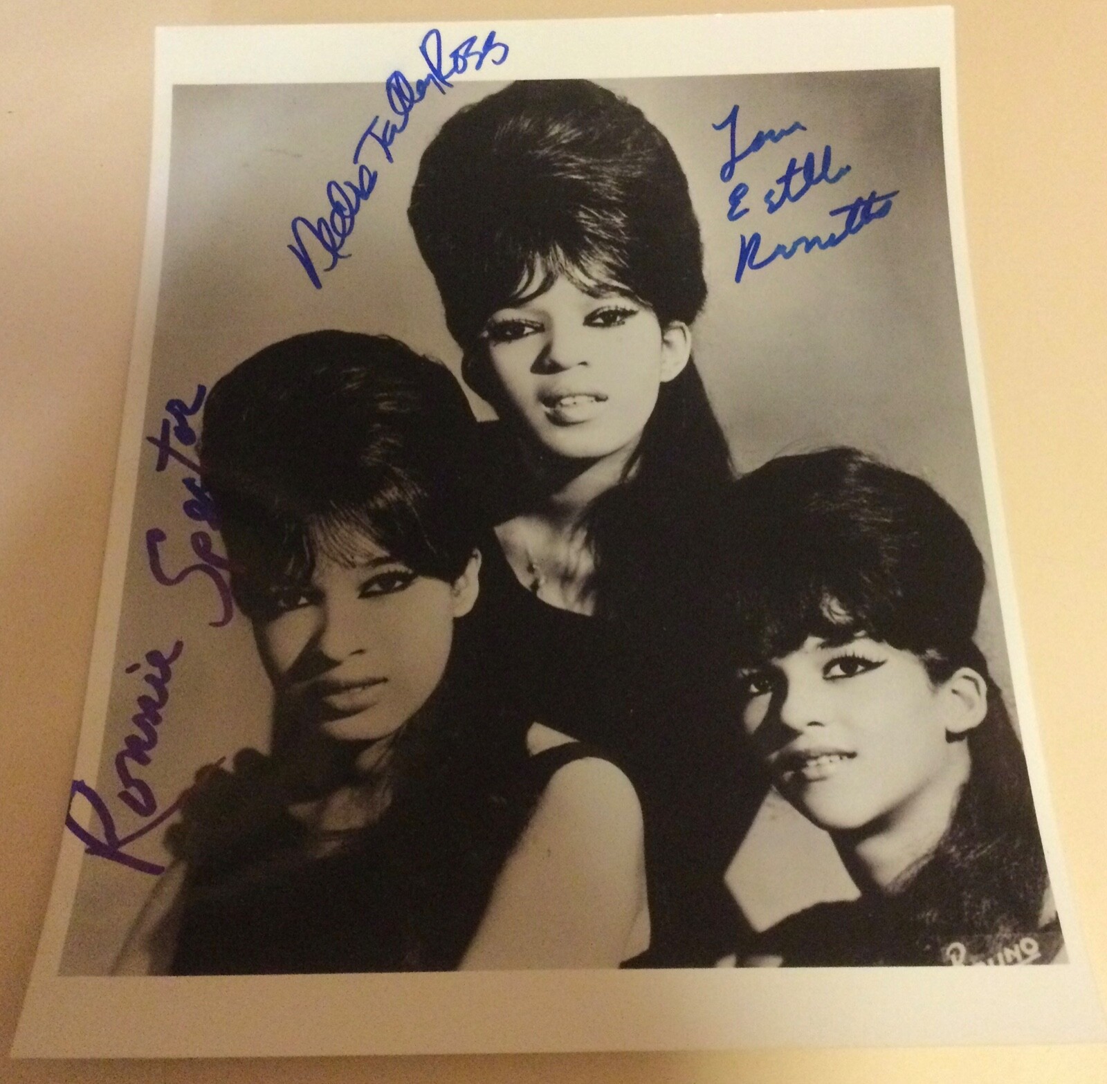 RONNIE SPECTOR ESTELLE NEDRA TALLEY SIGNED THE 8x10