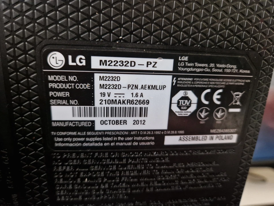 LG HD TV M2232D-PZ LED 21.5 inches - Freeview Black With Remote Control VGC - Image 4 of 4