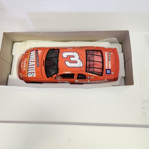 Azione 1997 Dale Earnhardt 1:18 50° Ann. Ltd ED 7000 - Foto 4 di 7