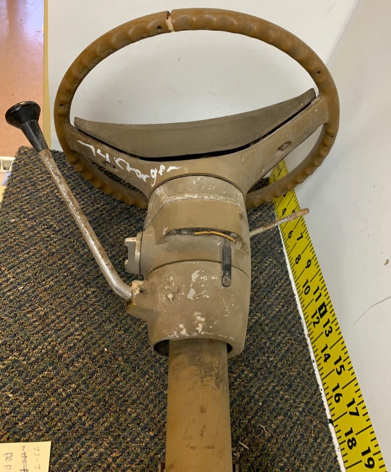 Оригинальный вал автоматической рулевой колонки Mopar 1974 Dodge Charger (SW7) - Изображение 4 из 4