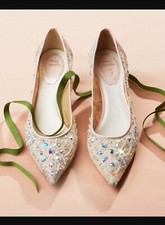 Rene Caovilla Cinderella Crystal Embellished Lace Low Heel Pump, Lilac 37.5