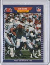 1989 Pro Set #220 Dan Marino Miami Dolphins