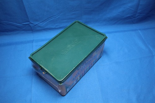 Vtg Crayola 200 Crayons - The Ultimate Crayon Reusable Bucket NEW SEALED - Picture 9 of 9
