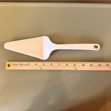VTG Pyrex Accessories Pie Server Cake Slicer Heavy Duty Serrated Spatula 12"