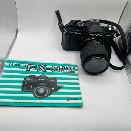 MINT- YASHICA FX-3 Super2000 Film Camera & ML 35-70mm Lens With bag And extras