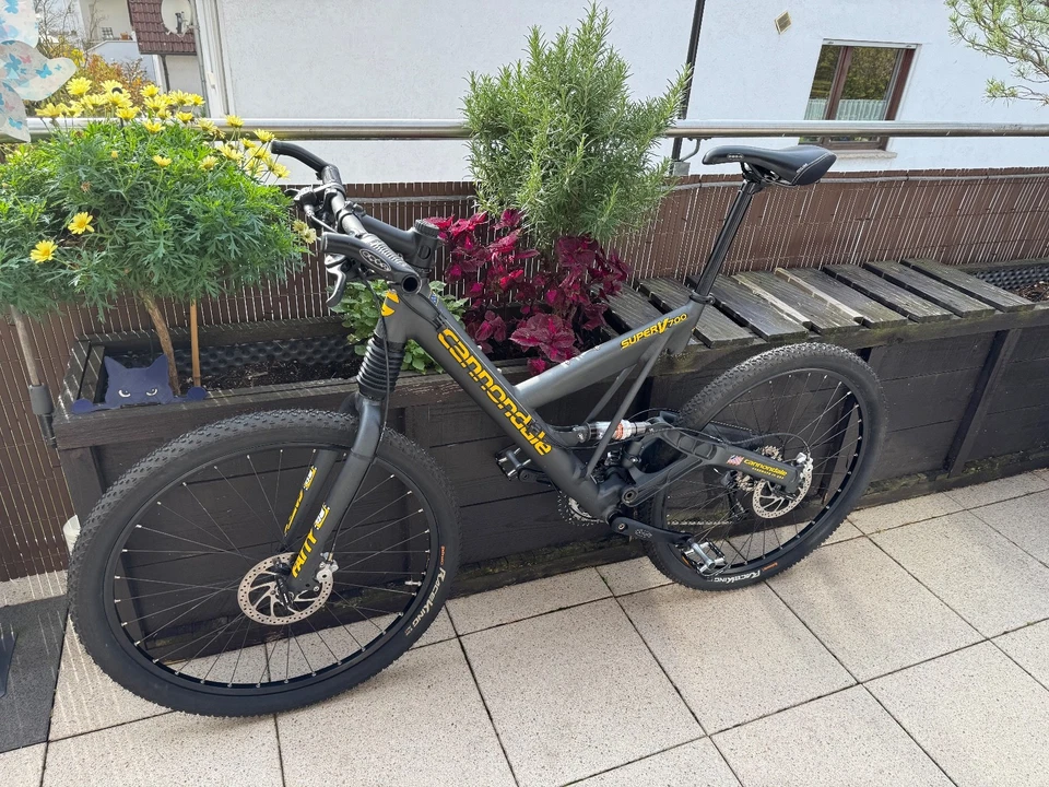 NOS - Vintage Cannondale Super V 700 - mit Magura Scheibenbremsen - Bild 3 von 4