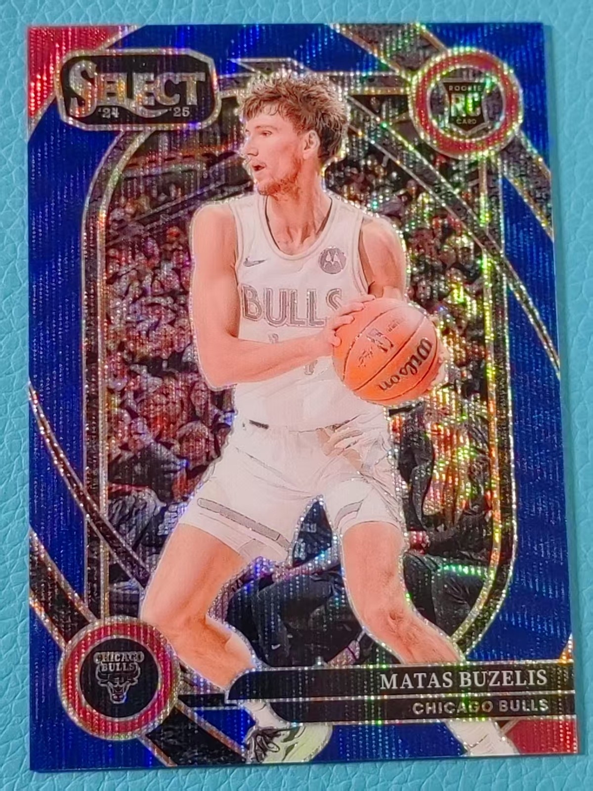 Matas Buzelis 2024-25 Panini Select 11/75 Blue Wave RC Prizm Bulls  #277