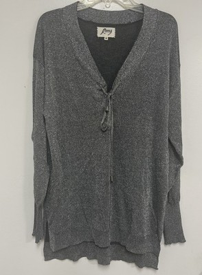 ROMY Silver Metallic Top Women Sz Medium V Neck Long Sleeve Longer Length Blouse