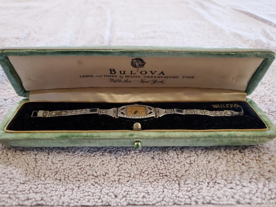 Antiguo reloj Bulova para mujer marcado el 10 de junio de 1924 con marca 750 Foto 2 de 4