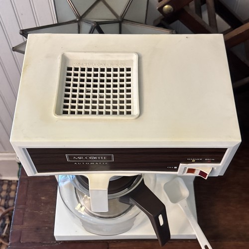 Vintage Mr. Coffee CB-600 Automatic 8-Cups Coffee Maker Joe DiMaggio 1970's - Picture 9 of 13
