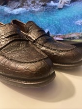 1900 - SALVATORE FERRAGAMO 8.5D CROCODILE BROWN PENNY LOAFER MADE IN ITALY