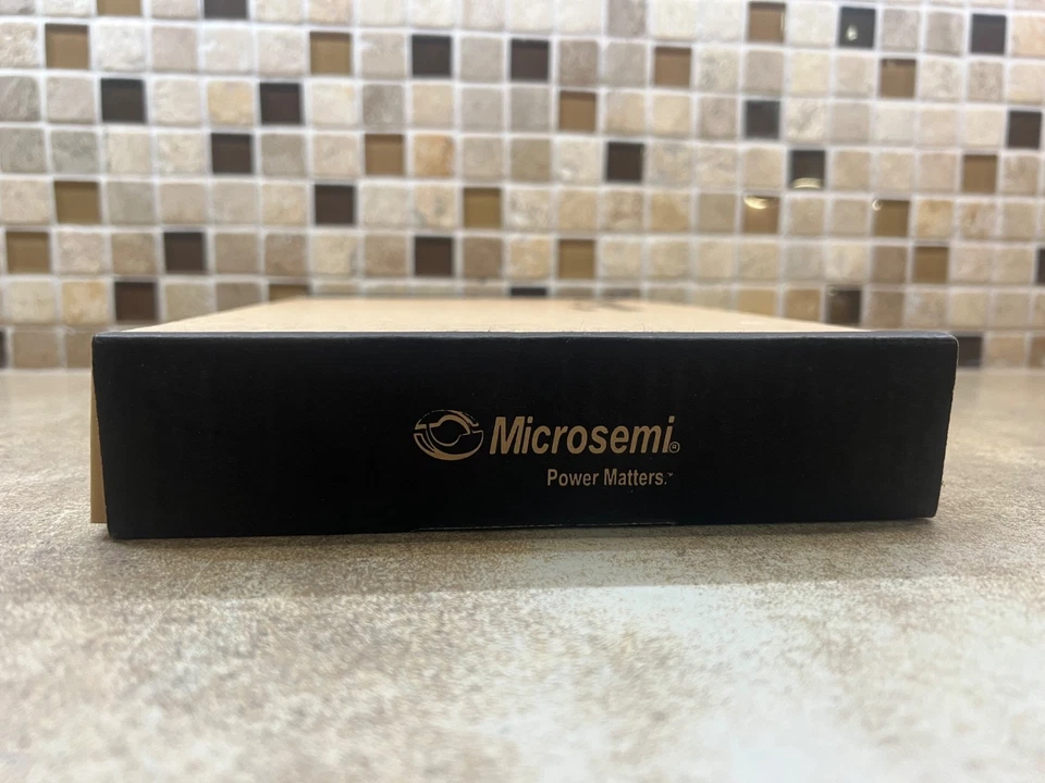 Adaptec ASR-72405 24-Port 1GB Cache 6Gb/s SAS SATA PCIe-3 RAID Controller Card - Image 3 of 4