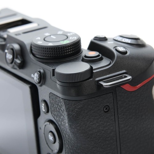 Nikon Z30 20.8MP Mirrorless Digital Camera Body #423 - Picture 10 of 12