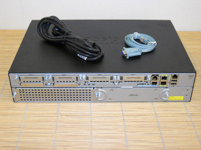 CISCO 2911-V/K9 2911 IS Gigabit Router Voice Bundle UC Licence + PVDM3-16