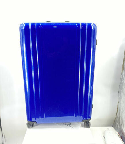 Zero Halliburton Centurion Elite Aluminum Case 21 Zero Halliburton Centurion Elite Aluminum Case 21