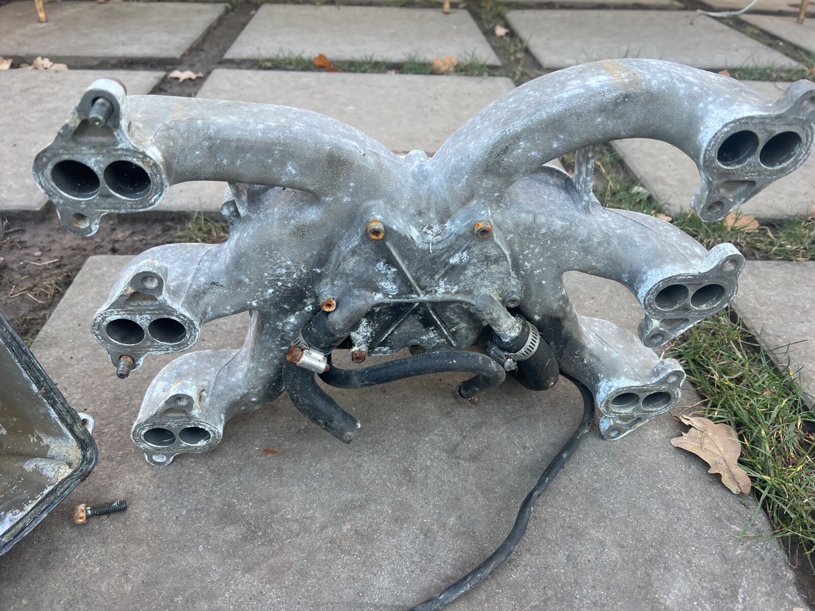 Maserati Biturbo 2.5l Weber Carburetor 36-DCNVH- 24-100 intake manifold