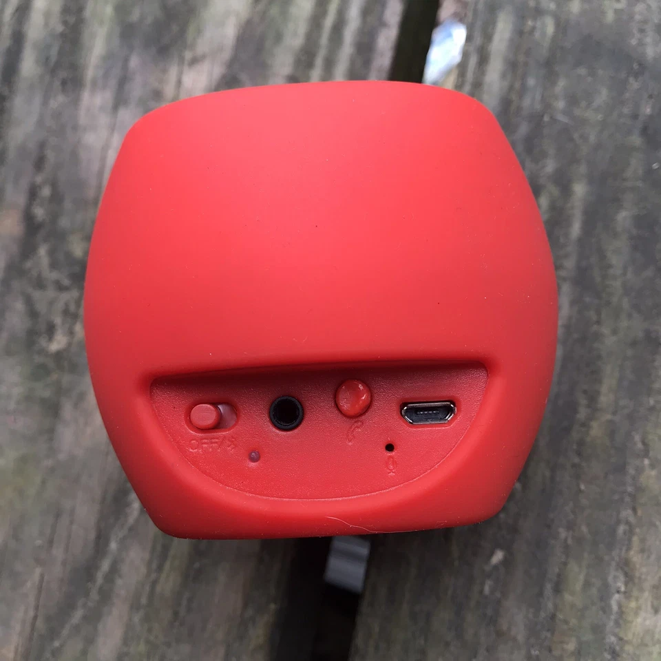 Sakar SP2-03032 Power Rangers Molded Bluetooth Speaker Red Dino Charge 2015  - Image 4 of 4