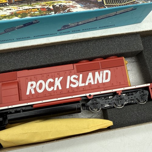 NOS Athearn 4410 Ho Scale Rock Island SD40-2 Powered Diesel Locomotive #4798 - Picture 4 of 6
