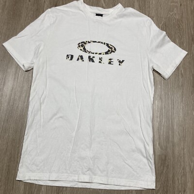 いっきに値下げ　新品未使用タグ付　OAKLEY メンズシャツ Mサイズ OAKLEY SALE価格 大きいサイズ メンズ OAKLEY(オークリー) ロゴT