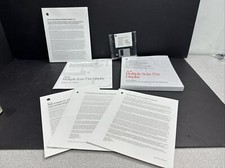 APPLE MULTIPLE SCAN 15AV DISPLAY USER'S MANUAL  DISK -VINTAGE COLLECTIBLE