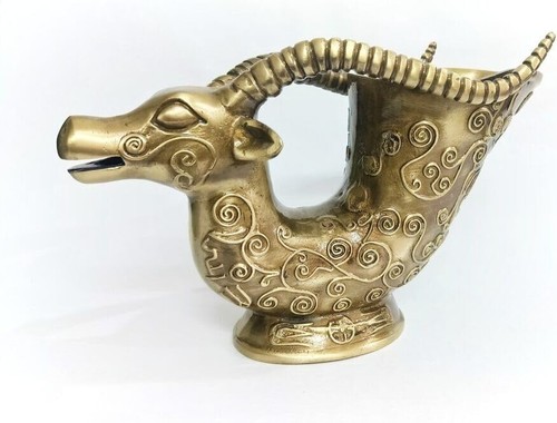 Handmade sheep ram head wine pourer brass antique vintage Aries zodiac sign art - Picture 7 of 9