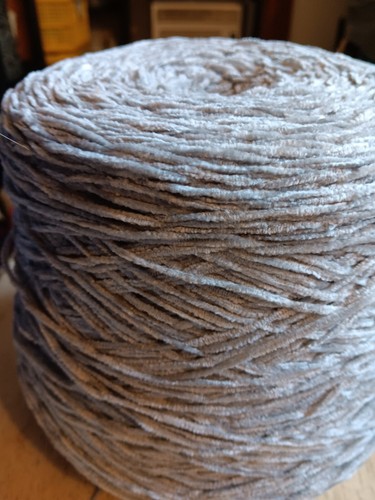 2lb Cone Gray "Smoke" Acrylic/chenille #4 Medium Yarn. 6.5" Round, 7.5" Tall - Picture 3 of 3