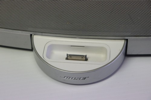 Bose SoundDock Portable iPod Digital Music System - Picture 3 of 6