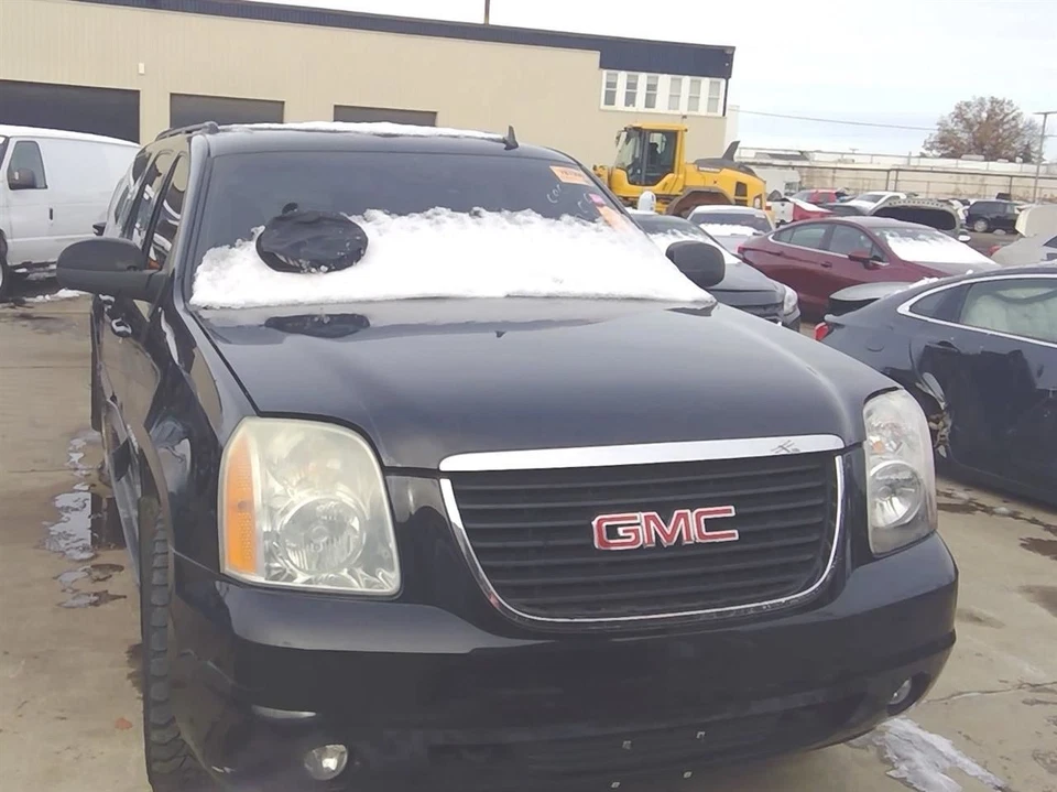 07 08 09 10 2011 GMC Yukon Excluding Denali Driver Left LH Tail Light Lamp - Image 2 of 4