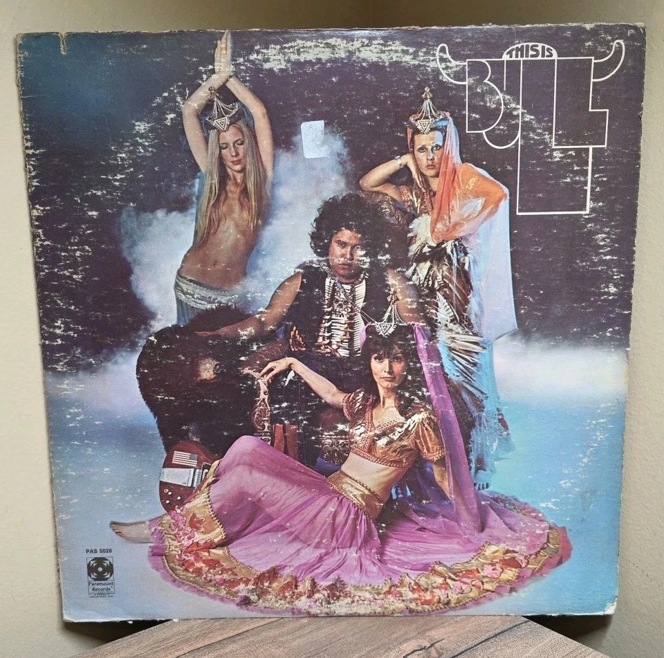 Bull – This Is Bull - Vinyl LP 1970 Paramount PAS-5028 VG - Imagem 2 de 4