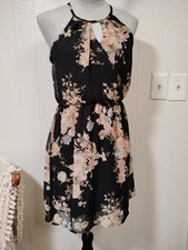 Sienna sky dress medium sundress keyhole summer floral Strappy