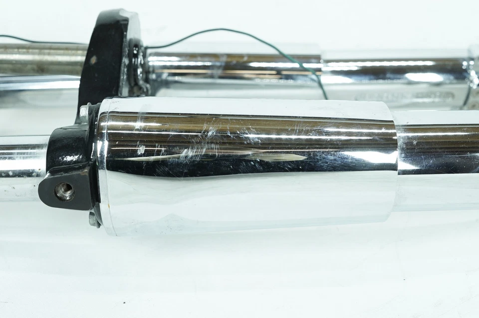 Juego de 11 árboles triples delanteros Harley Touring Road Glide OEM y patas de horquilla derecha deslizantes Foto 4 de 4