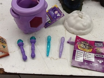 Magic Mixies Mixlings Tap & Reveal Cauldron