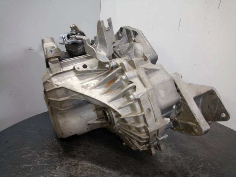 R13042005 CAJA CAMBIOS / M1-A3-104 / 0822680 / 2348017 PARA CHEVROLET ORLANDO LT - Image 3 of 4