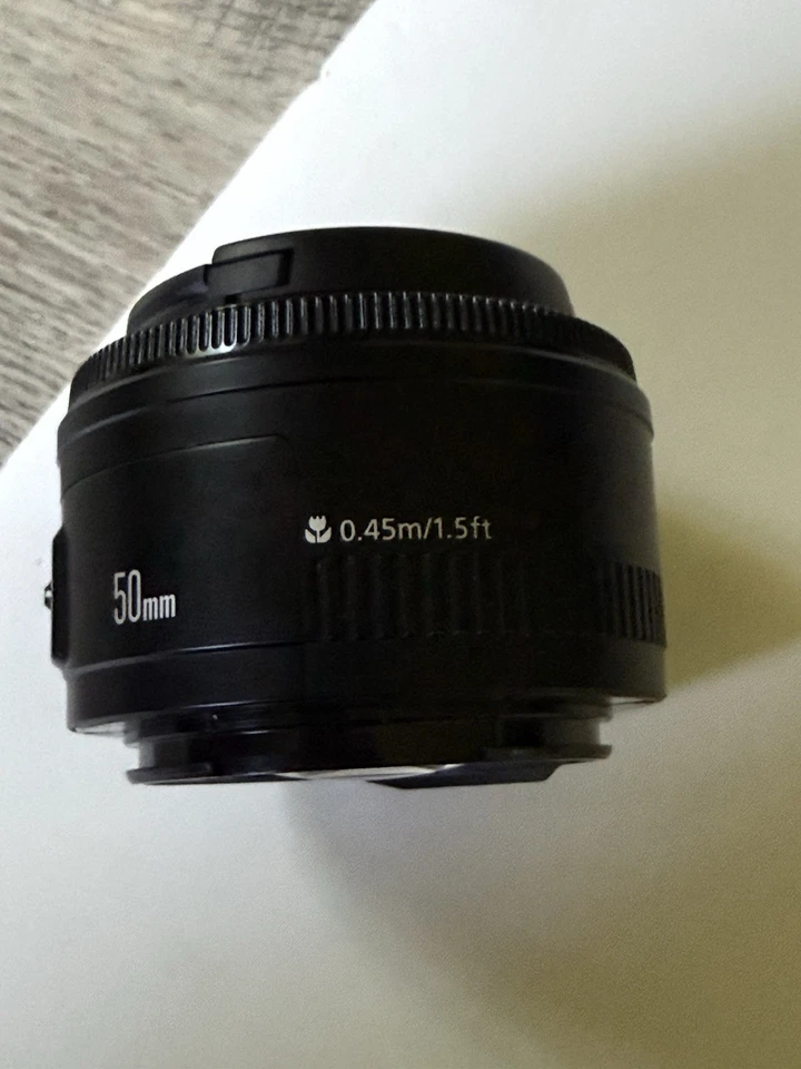 CANON DS126251 SLR DIGITAL CAMERA Used+ Accessories - Image 4 of 4