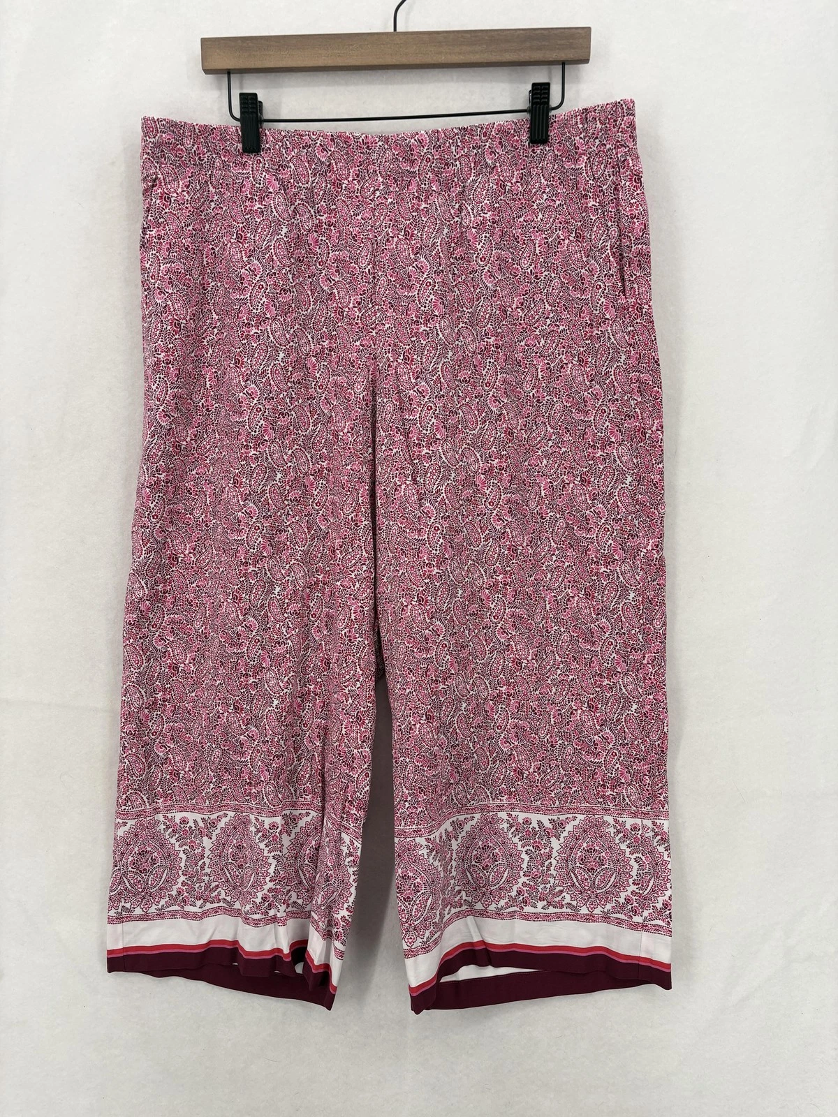J Jill Paisley Wide Leg Capri Pants Womens LP Pink Rayon Elastic Waist Preppy
Opens in a new window