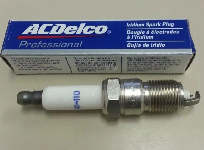 NEW GENUINE GM ACDelco Iridium Spark Plugs 41-110 12621258 12680072 Set Of 8