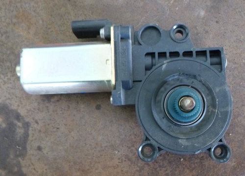 Ford Fiesta WP WQ 03-8/08 Left Window Motor (3 door only) - Picture 3 of 3